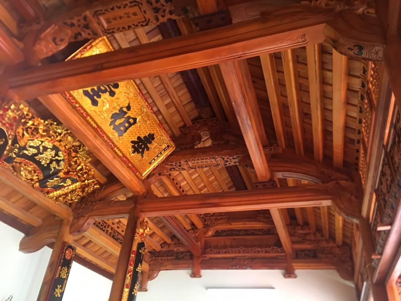 Nhà 3 gian nhà gỗ kim quảng